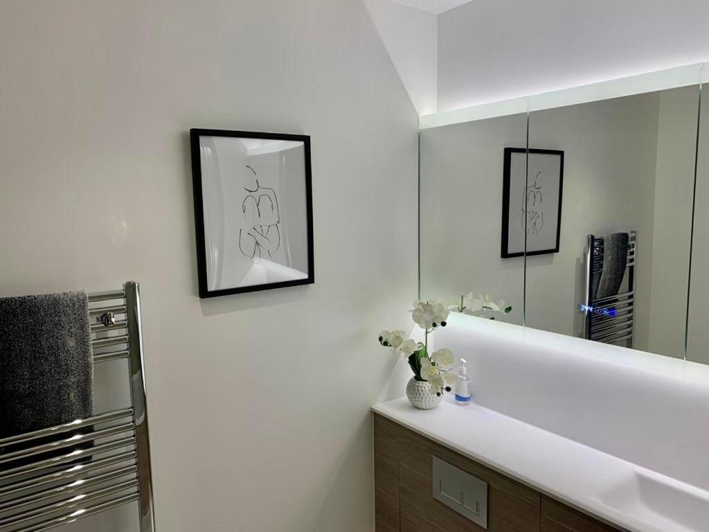 Walnut Tree Penthouse Apartment *