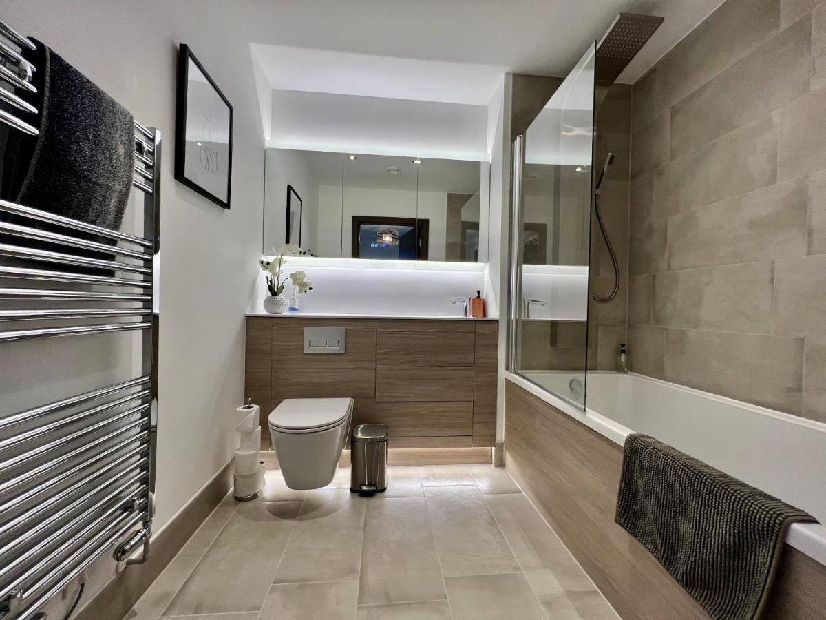Walnut Tree Penthouse Apartment *
